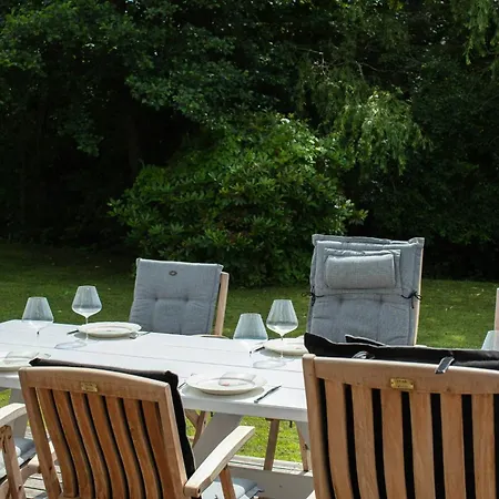 Idyllic In A Beautiful Thatched House Semesterbostad