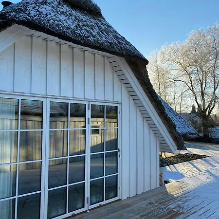 Idyllic In A Beautiful Thatched House * Hornbæk